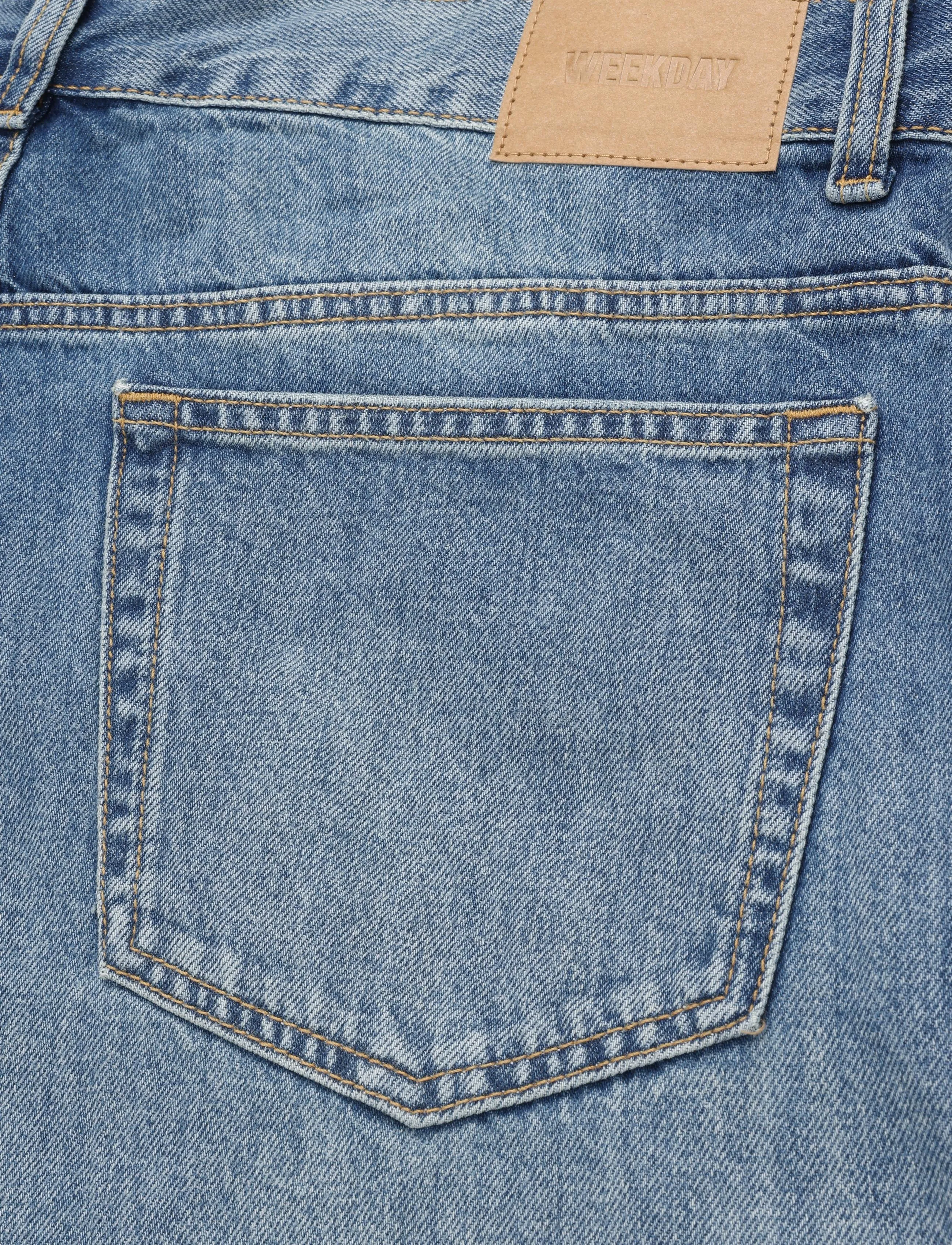 Weekday - Space Mid Rise Relaxed Straight Jeans - normale jeans - stirrup blue - 4