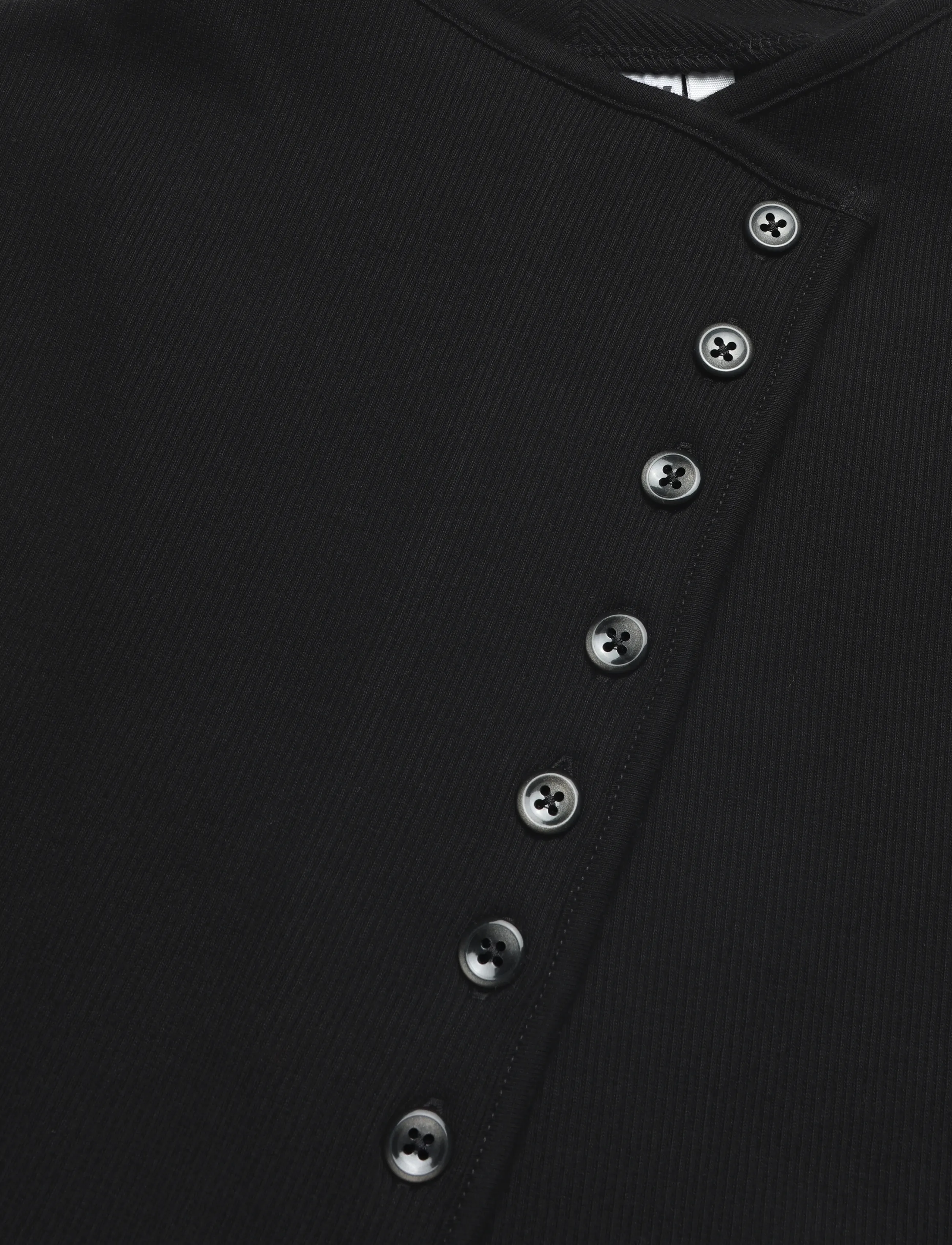 Weekday - Asymmetric button top - tanktops - black - 2