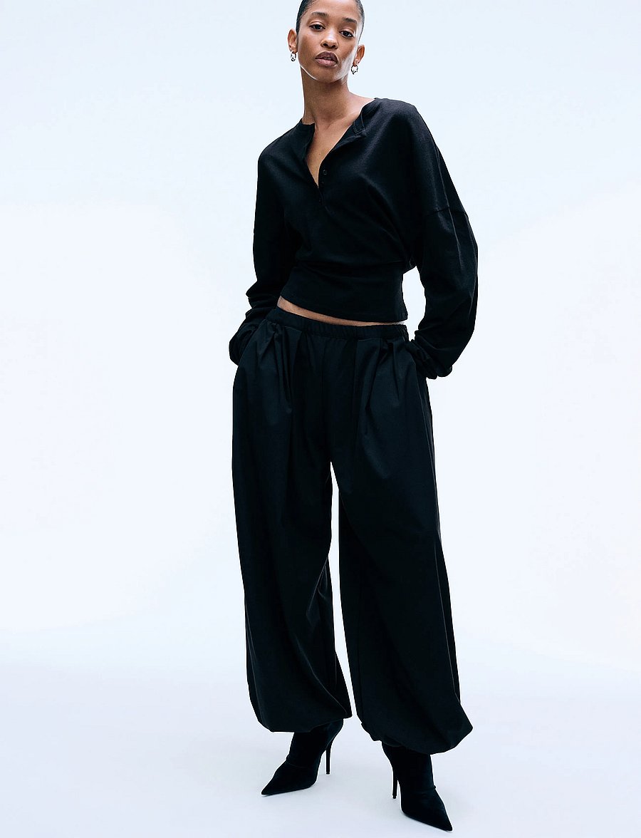 Weekday - Suiting Balloon Trousers - barrel-püksid - black - 3