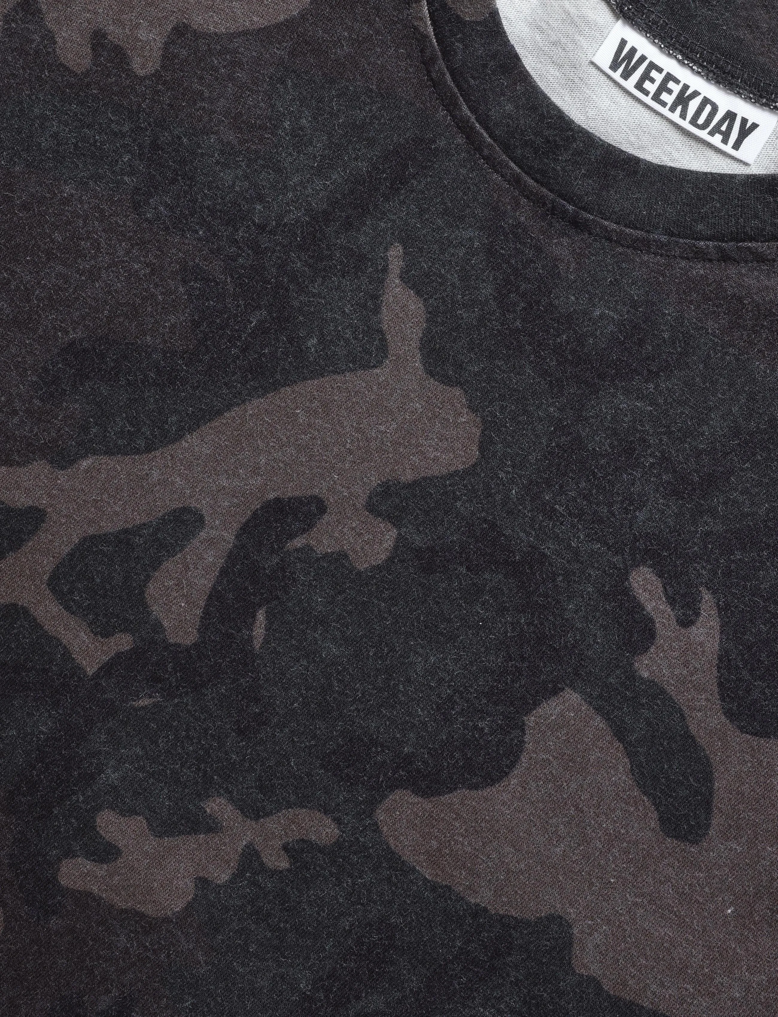 Weekday - Danya Printed LS T-shirt - camo - 2