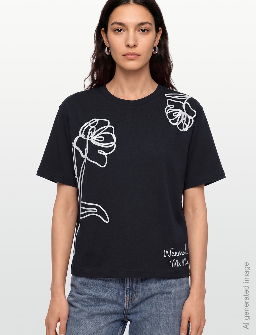 Weekend Max Mara - WKDSALA - t-shirts - black flower embroidery - 3
