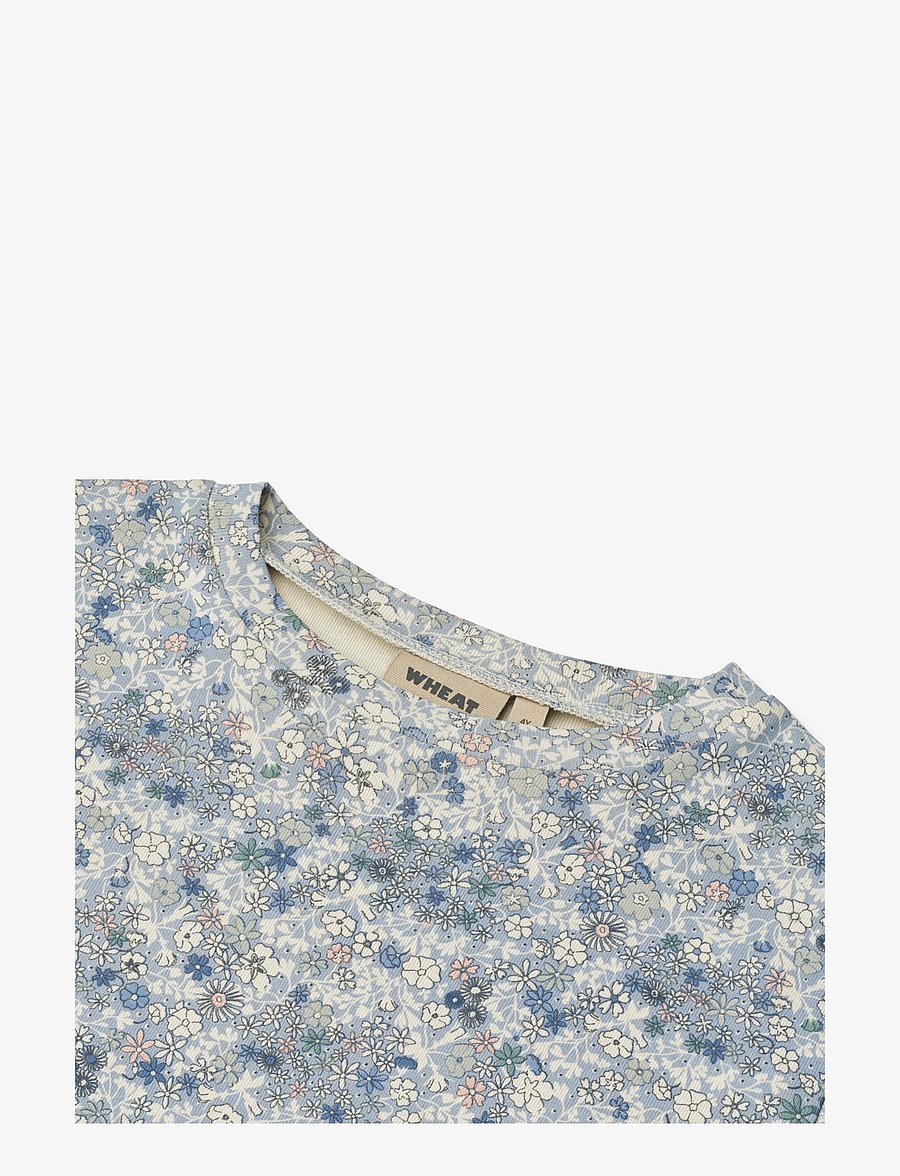 Wheat - T-Shirt S/S Ella - stutterma bolir - blue summer flowers - 2