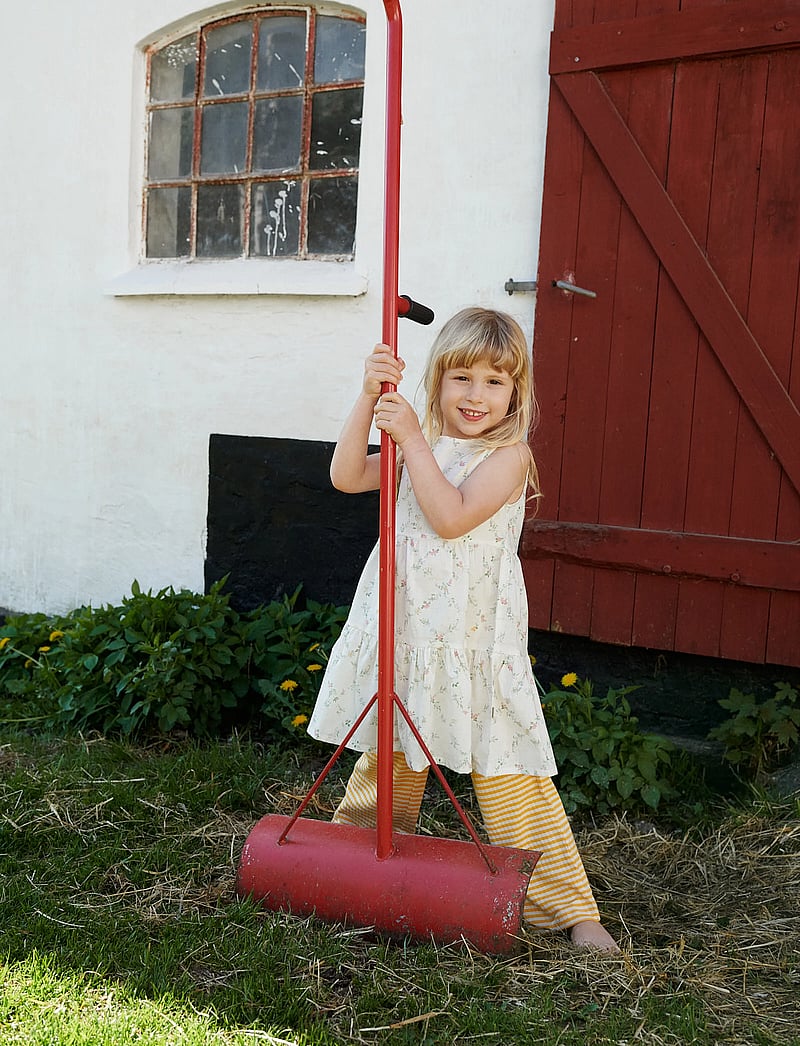 Wheat - Dress Luise - Ärmellose freizeitkleider - ivory checked flowers - 0