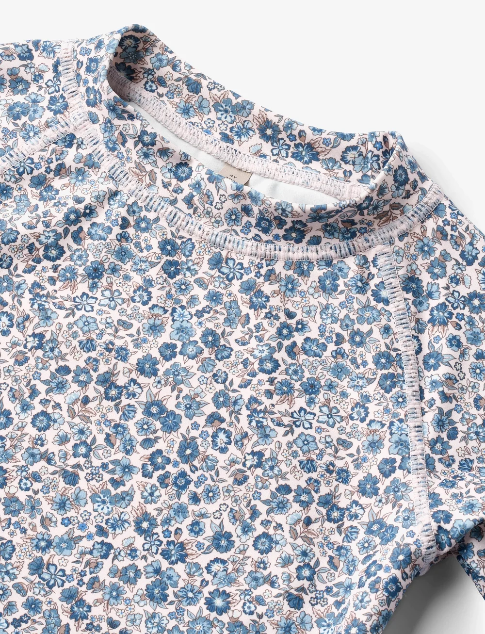 Wheat - Swim T-Shirt S/S Jackie - bade-oberteile - blue flower meadow - 2