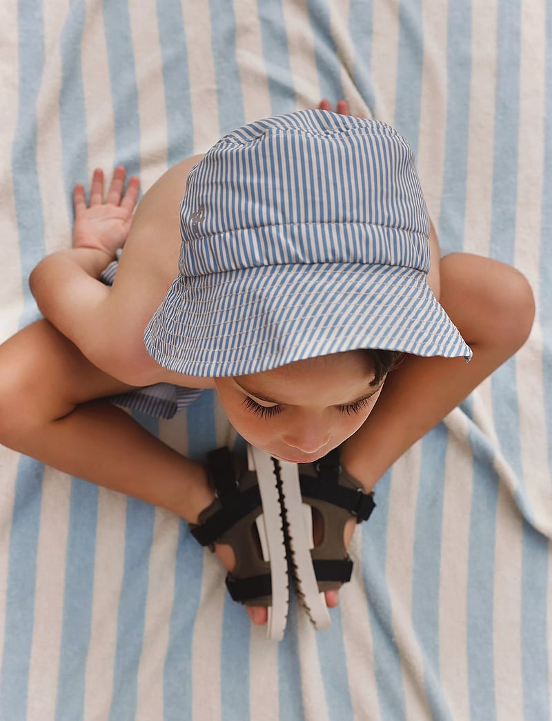 Wheat - Bucket Hat Tilo - talveaksessuaarid - blue swim stripe - 2