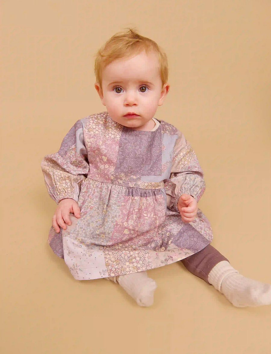 Wheat - Dress L/S Herdis - långärmade babyklänningar - patchwork flowers - 3