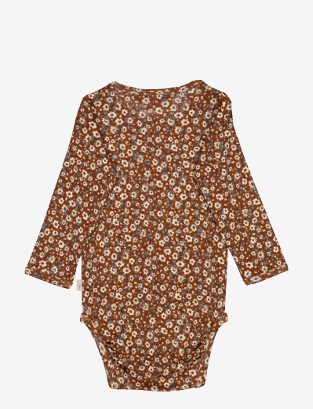 Wheat - Body Liv - dry clay anemones - 1