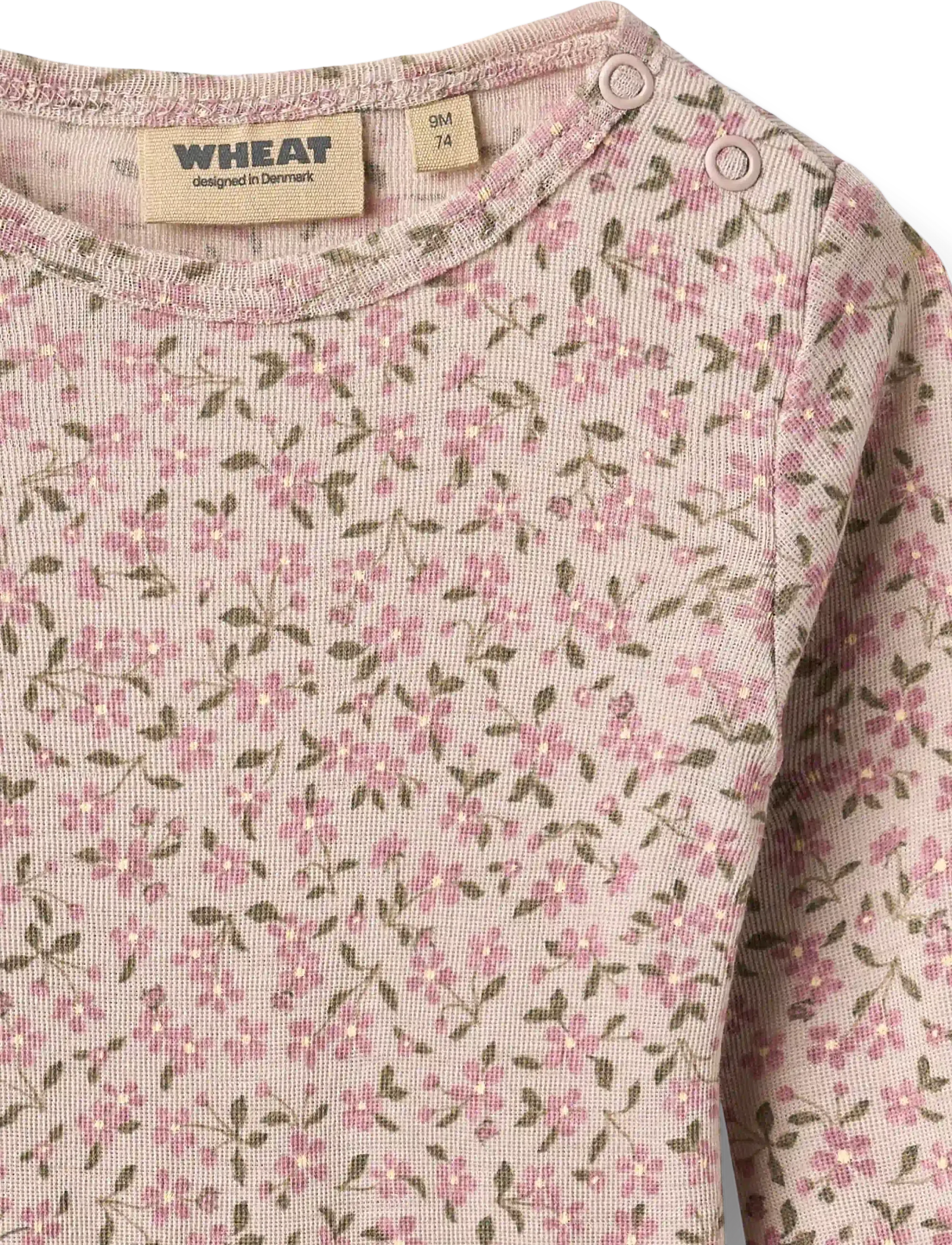 Wheat - Wool Body L/S Lucca - long-sleeved bodies - pale lilac flowers - 2