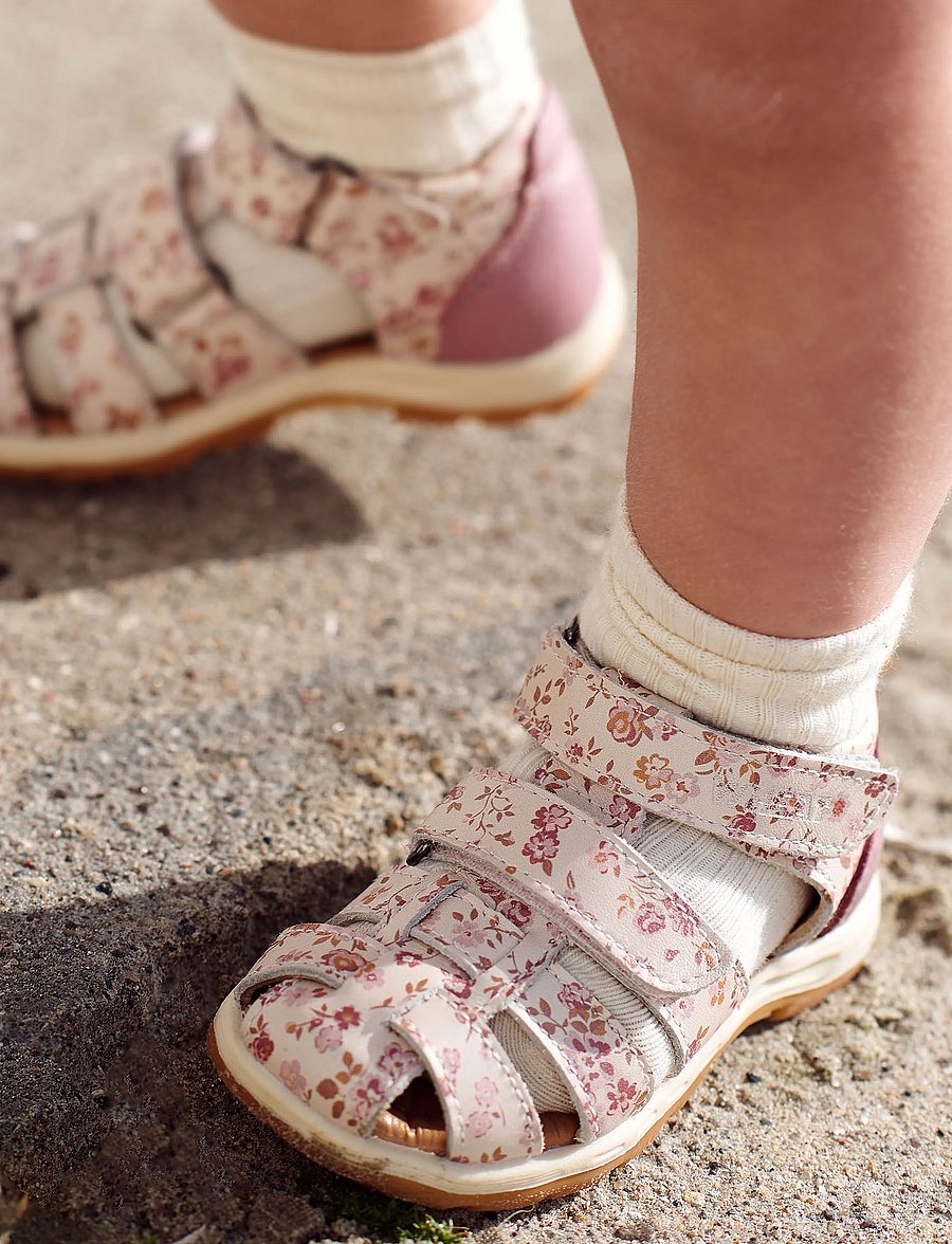 Wheat - Sandal Frei - rose flowers - 0
