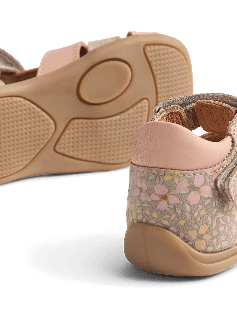 Wheat - Sandal Robbie - begyndersko - coral flowers - 2