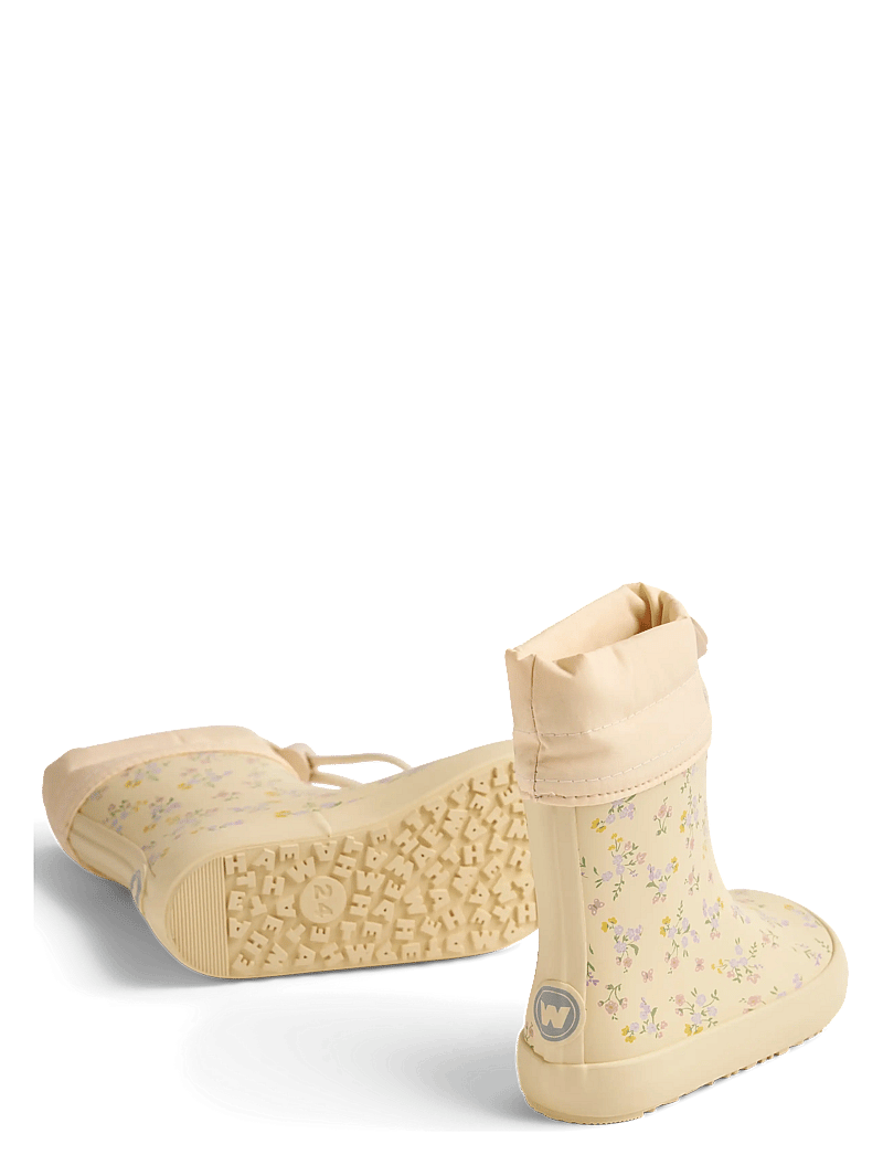 Wheat - Barefoot Rubber Boot Zerro - gummistøvler uden for - barely apricot flowers - 1