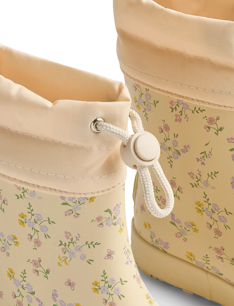 Wheat - Barefoot Rubber Boot Zerro - gummistøvler uden for - barely apricot flowers - 3