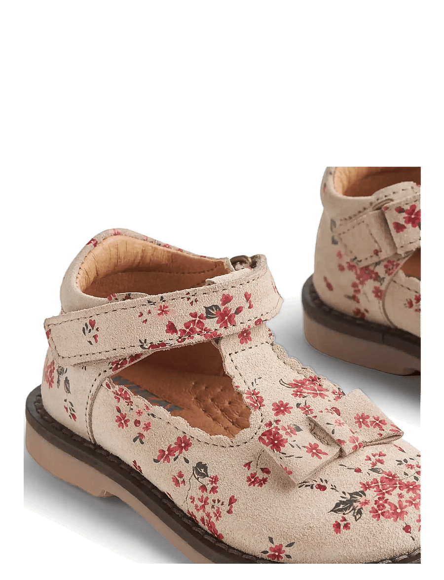 Wheat - Mary Jane Lucia - almond peach flowers - 3