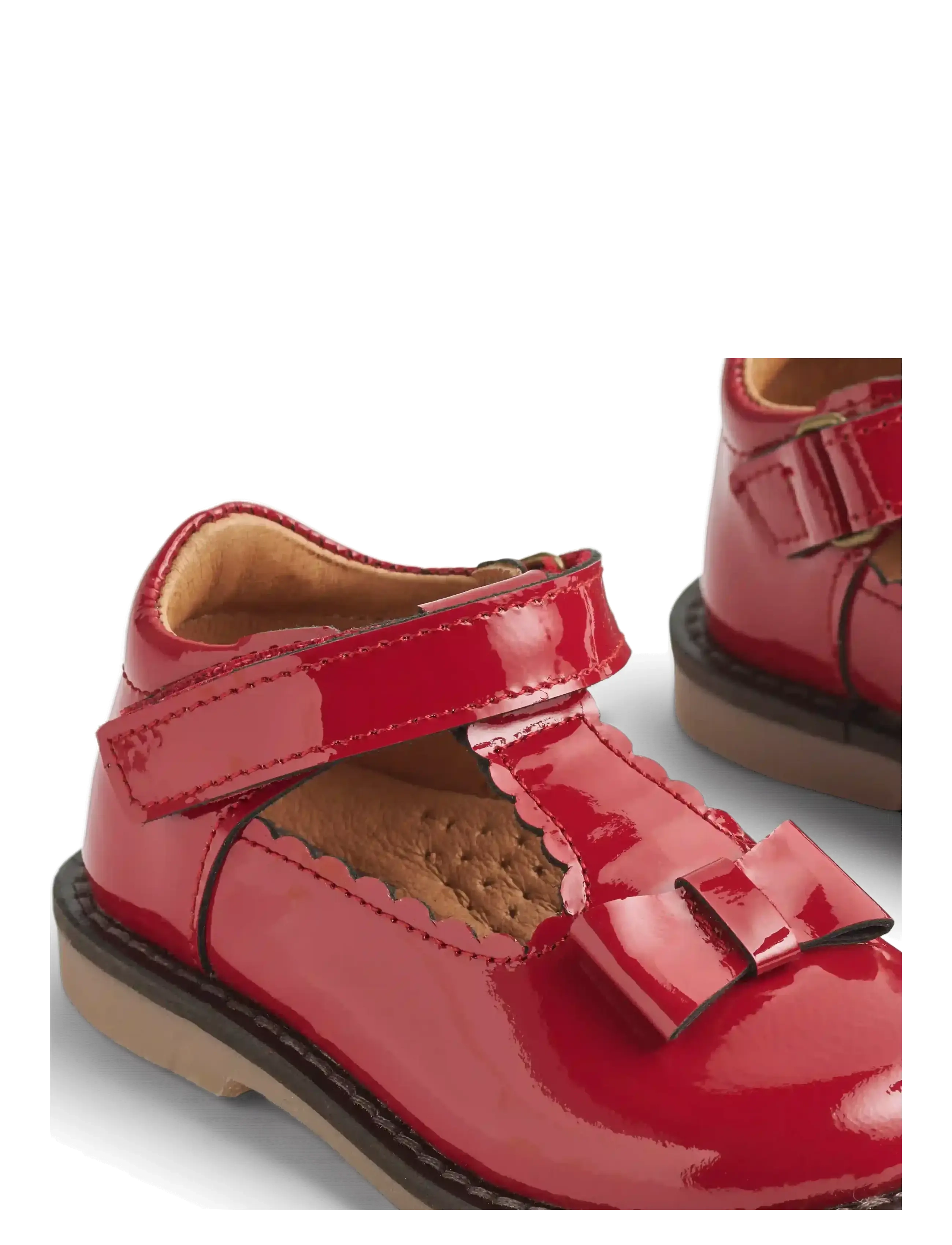 Wheat - Mary Jane Lucia - red cherry - 3