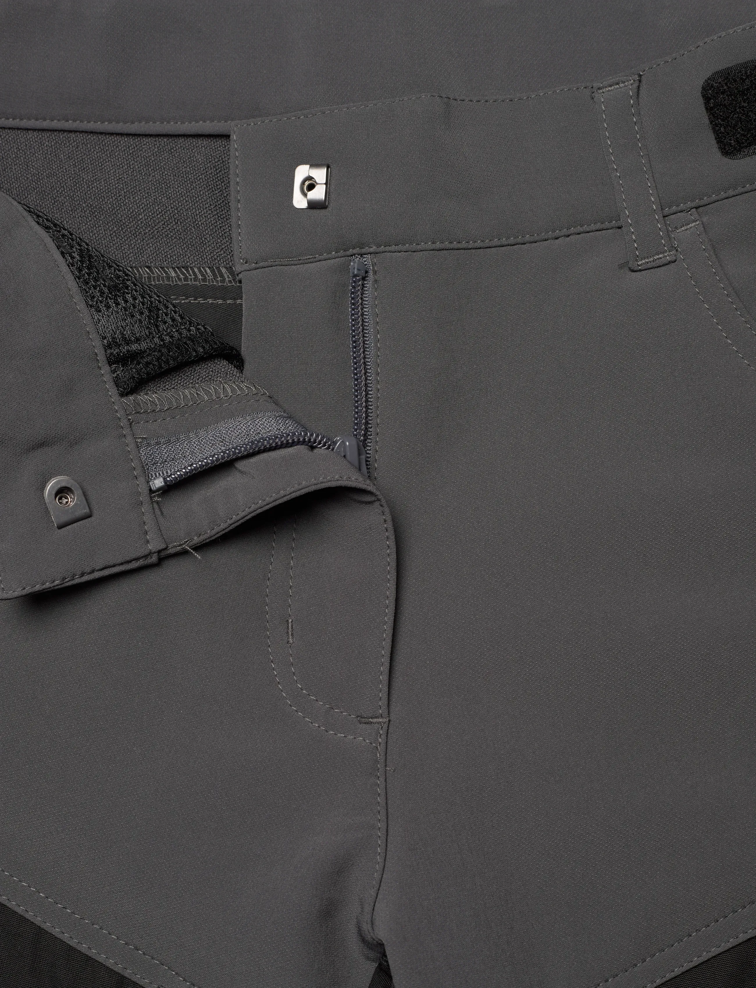 Whistler - Lara W Outdoor Shorts - outdoorshorts - asphalt - 3