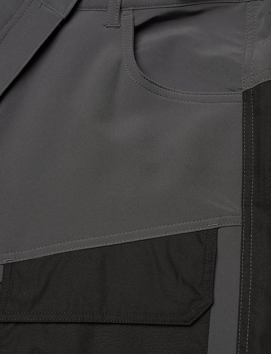 Whistler - Lara W Outdoor Shorts - udendørsshorts - iron gate - 2