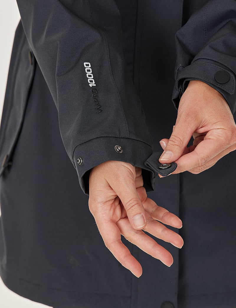 Whistler - Aleia V2 W Parka + - jakker - black - 5