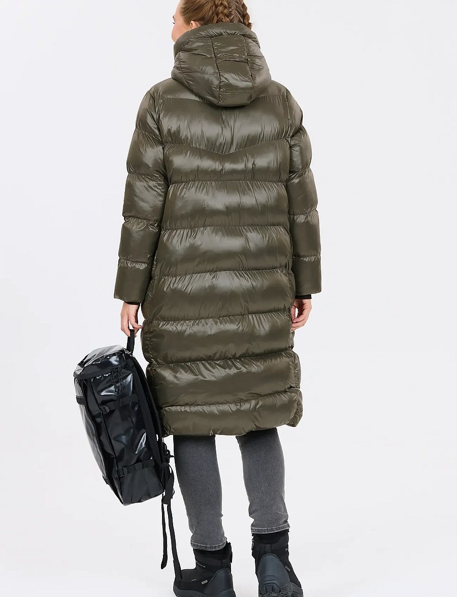 Whistler - Lakewood W Long Puffer Jacket - sulejoped ja voodriga joped - black ink - 3