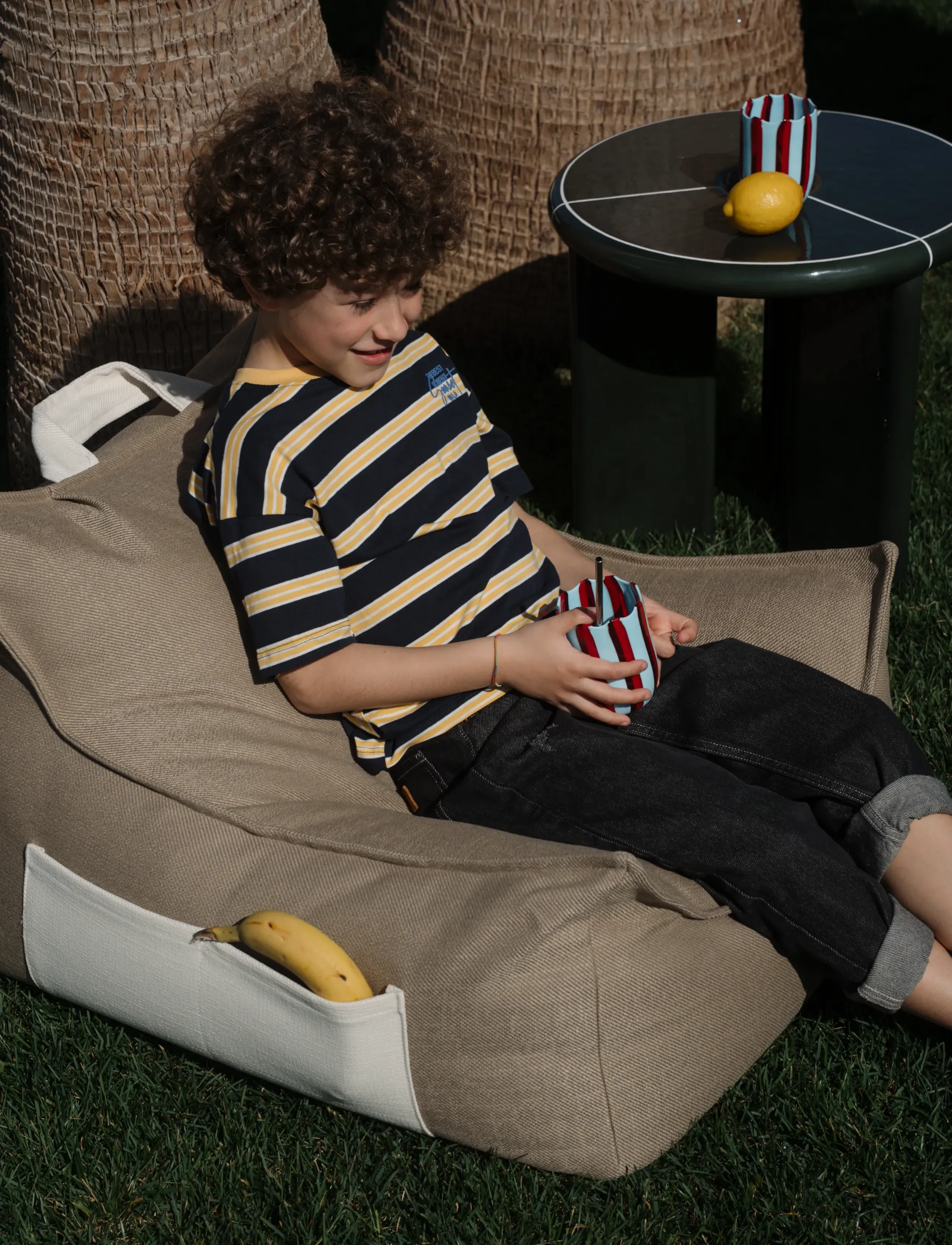 Wigiwama Pomegranate Outdoor Beanbag Chair, 80X 70X 50 cm, Beige, Furniture > Outdoor Furniture, Børn