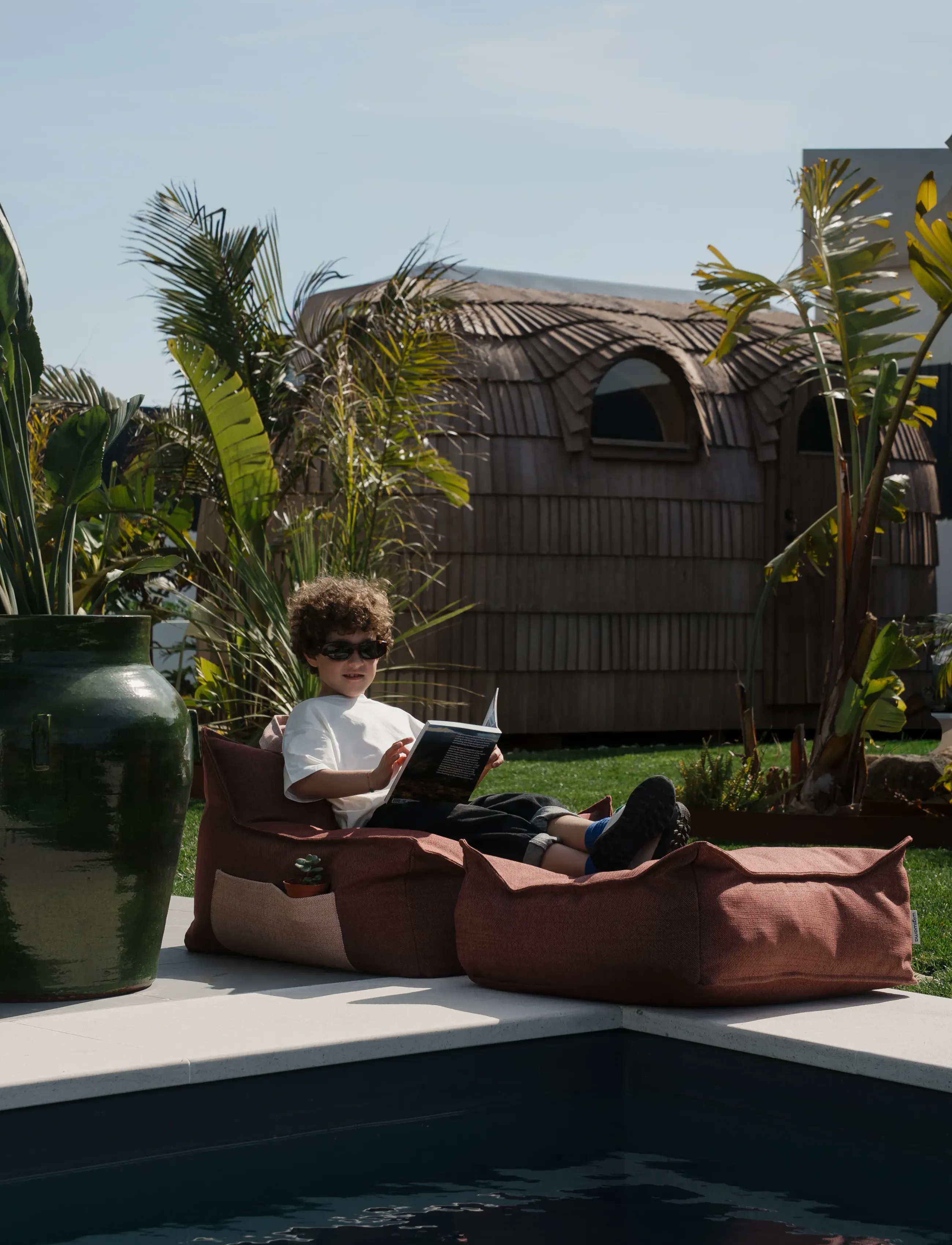 Wigiwama - Pomegranate Outdoor Beanbag Chair - havemøbler - pomegranate - 5