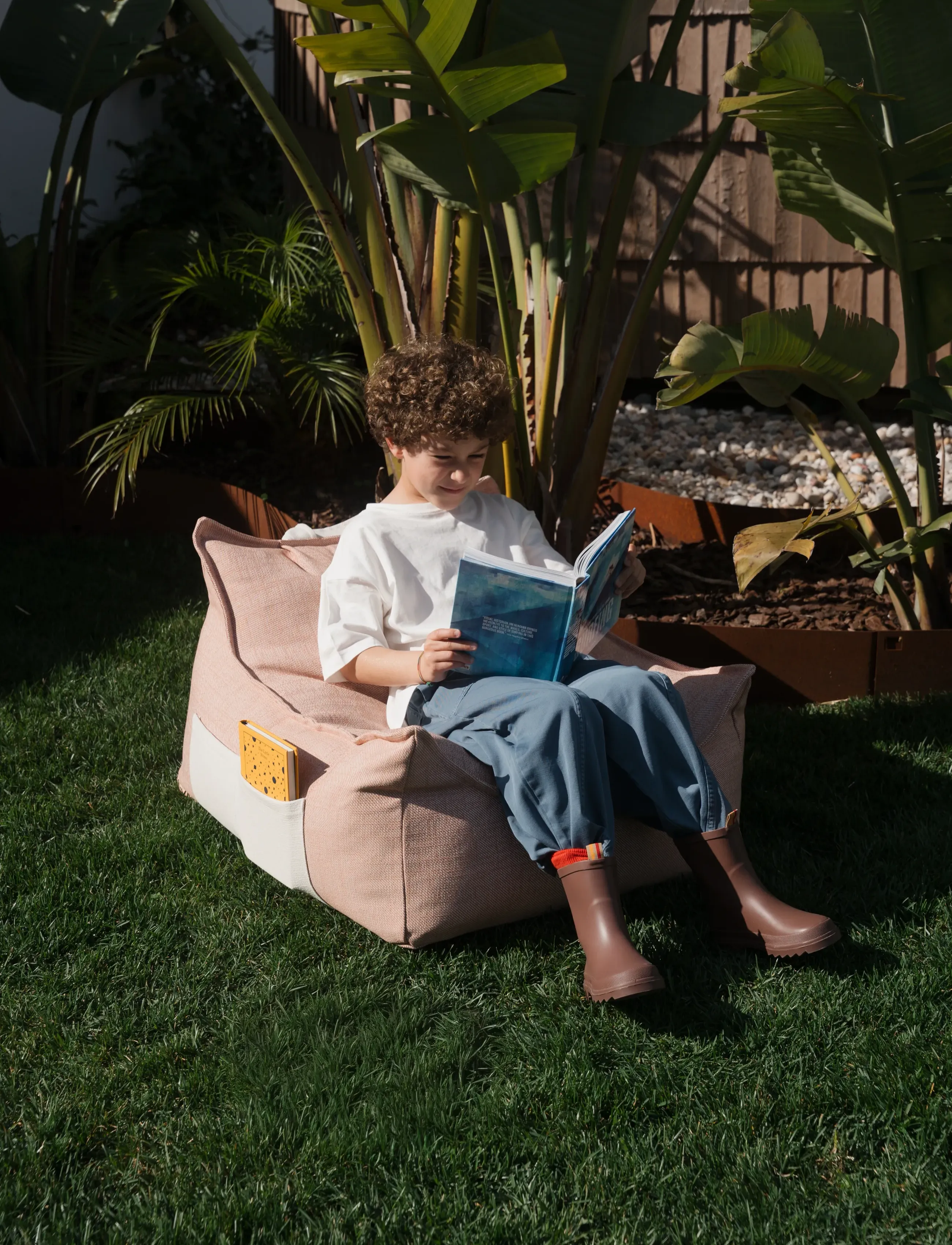 Wigiwama - Pomegranate Outdoor Beanbag Chair - havemøbler - seashell - 5