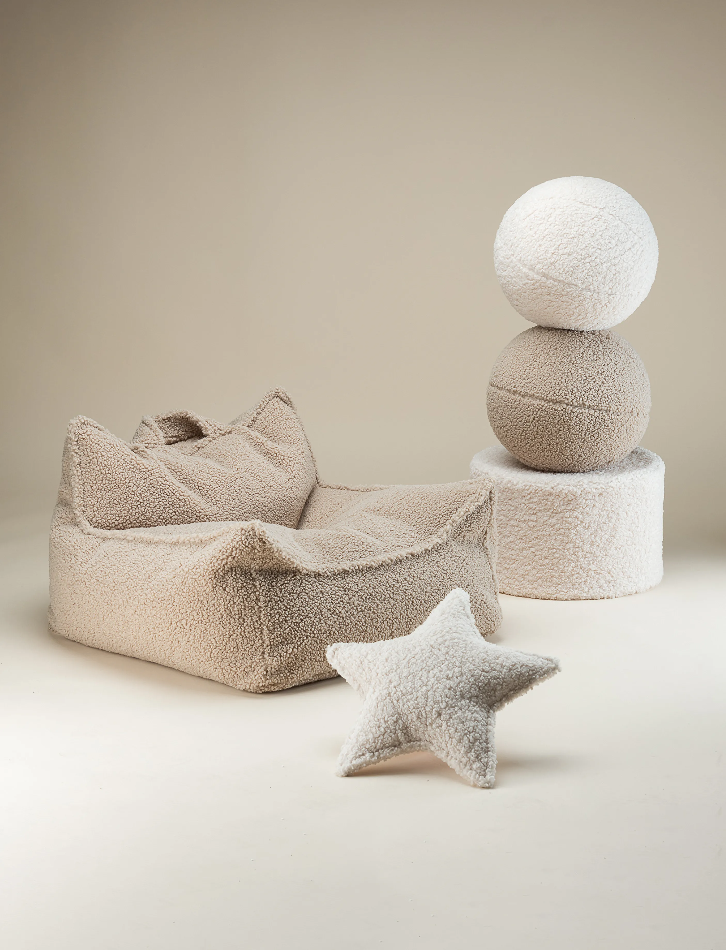 Wigiwama Beanbag Chair Teddy, 80X 70X 50 cm, Furniture, Creme - Pouffes, Kinder
