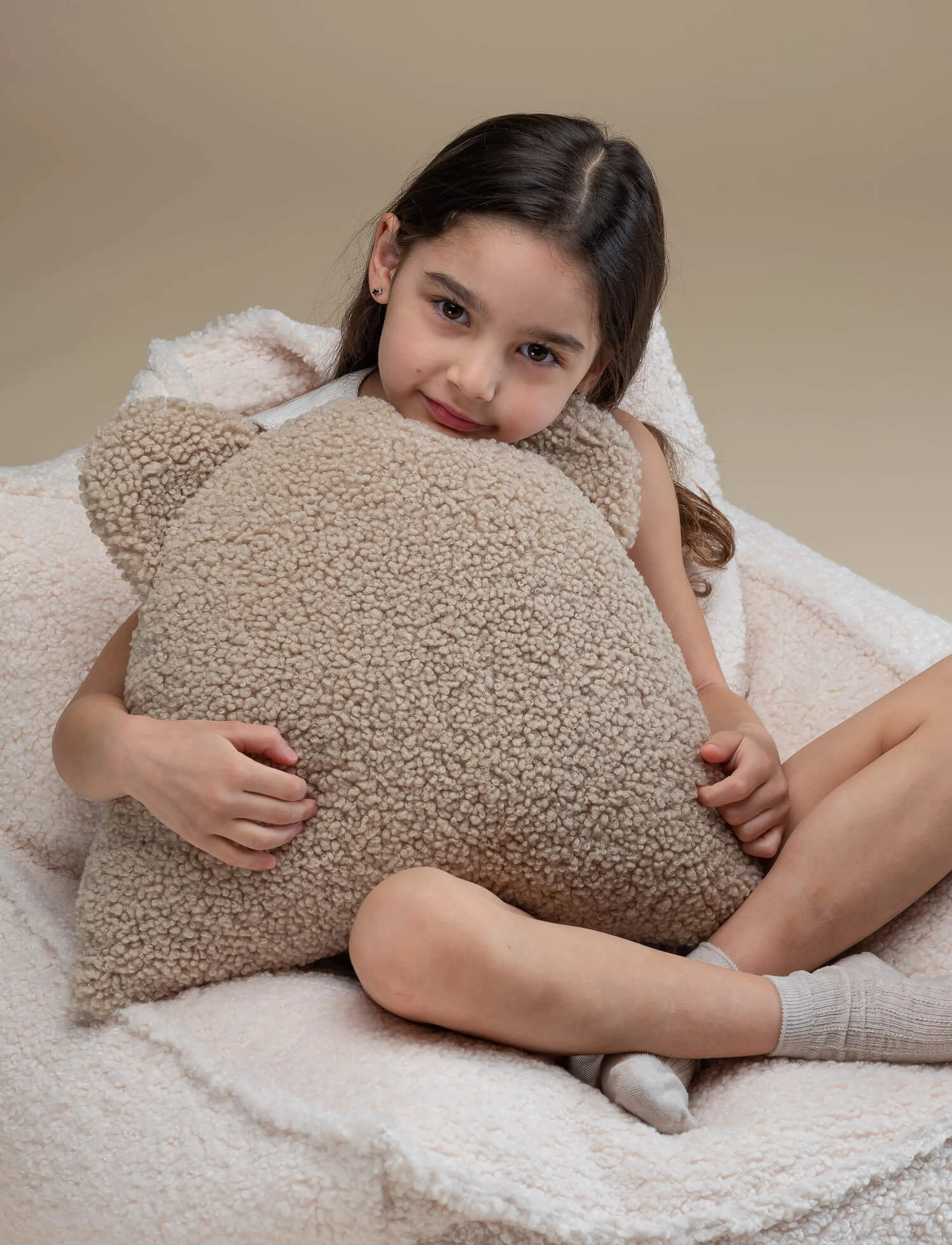 Wigiwama Beanbag Chair Teddy, 80X 70X 50 cm, Furniture, Weiß - Pouffes, Kinder