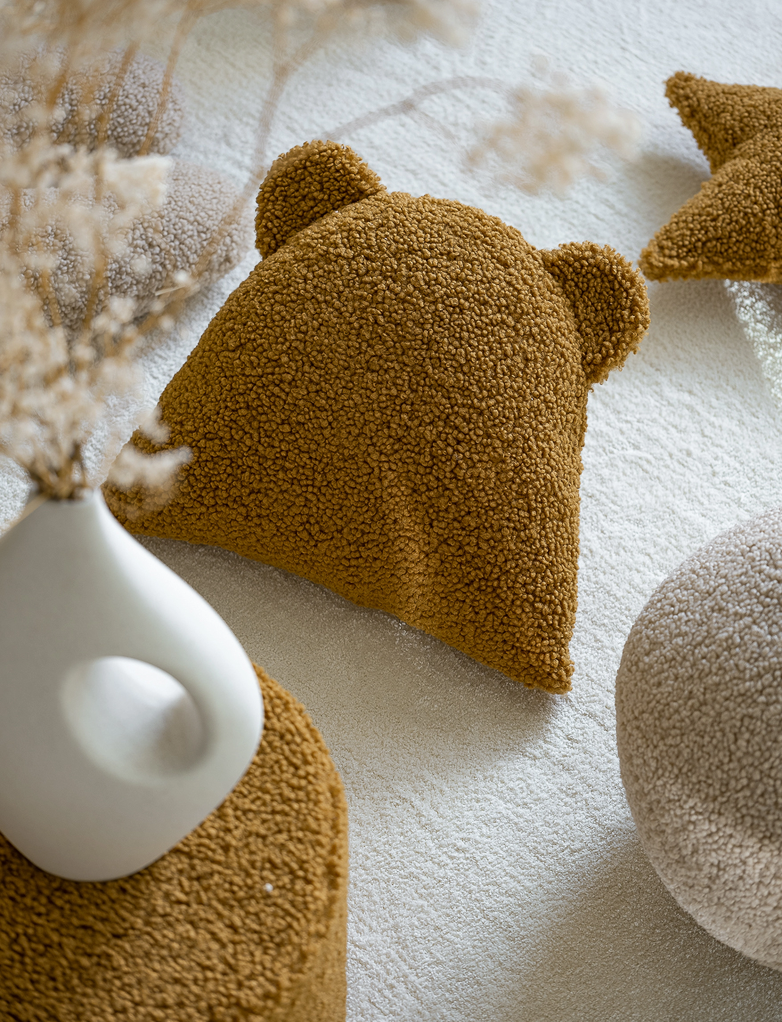 Wigiwama - Bear Cushion teddy - throw pillows - maple - 5