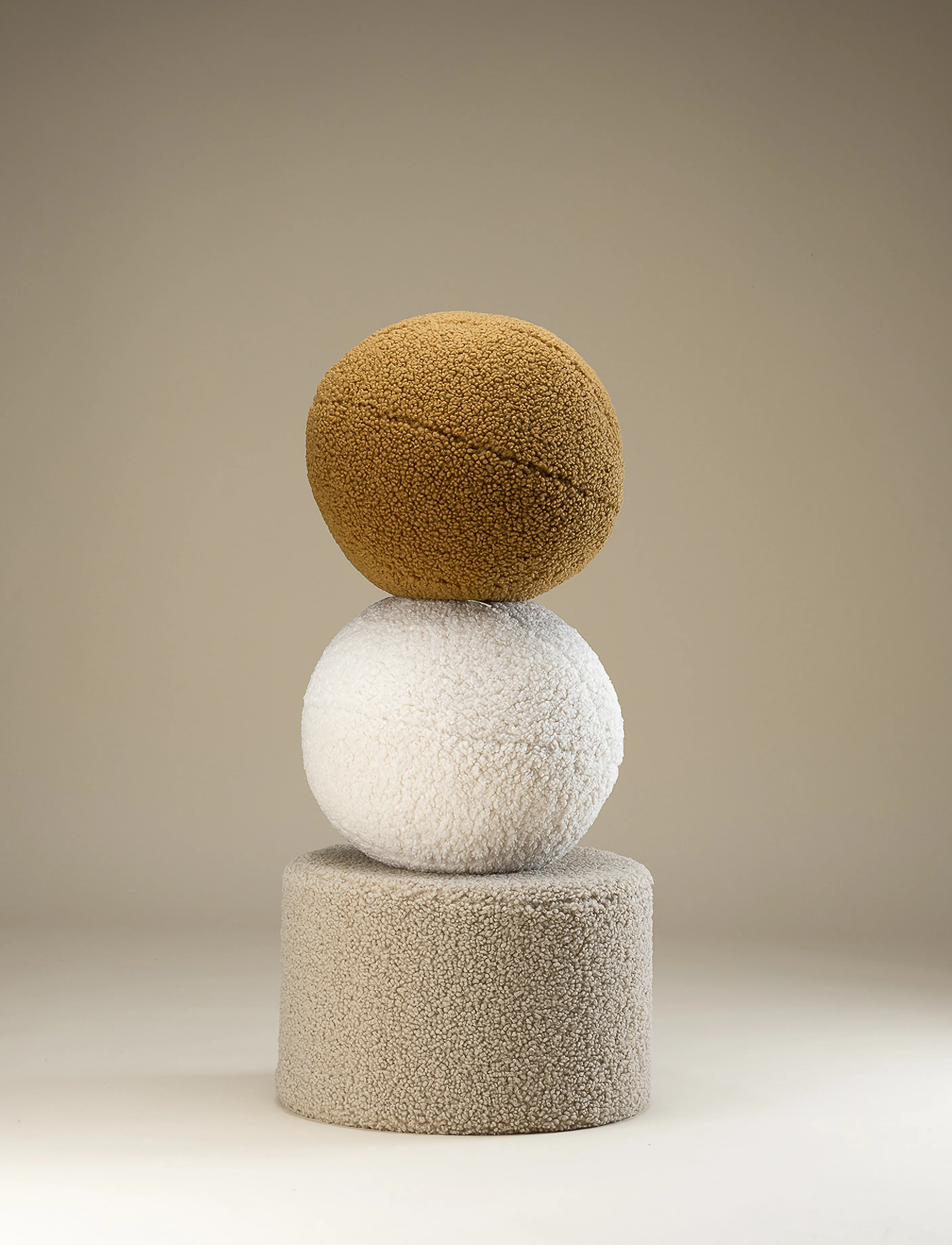 Wigiwama Pouffe Teddy, 39.5X 39.5X 25 cm, Beige, Møbler > Puffer, Børn