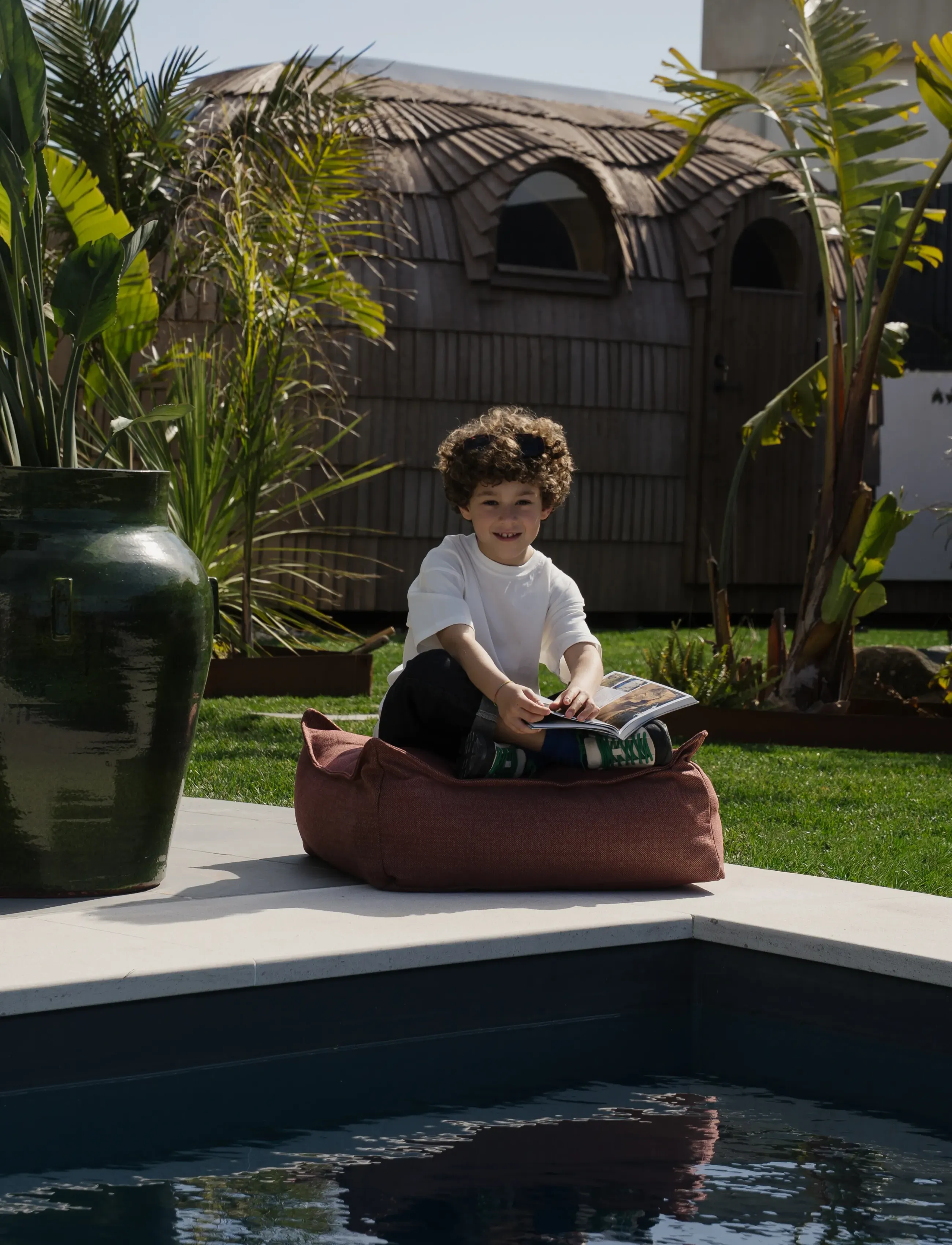 Wigiwama - Seashell Outdoor Square Ottoman - utemöbler - pomegranate - 4