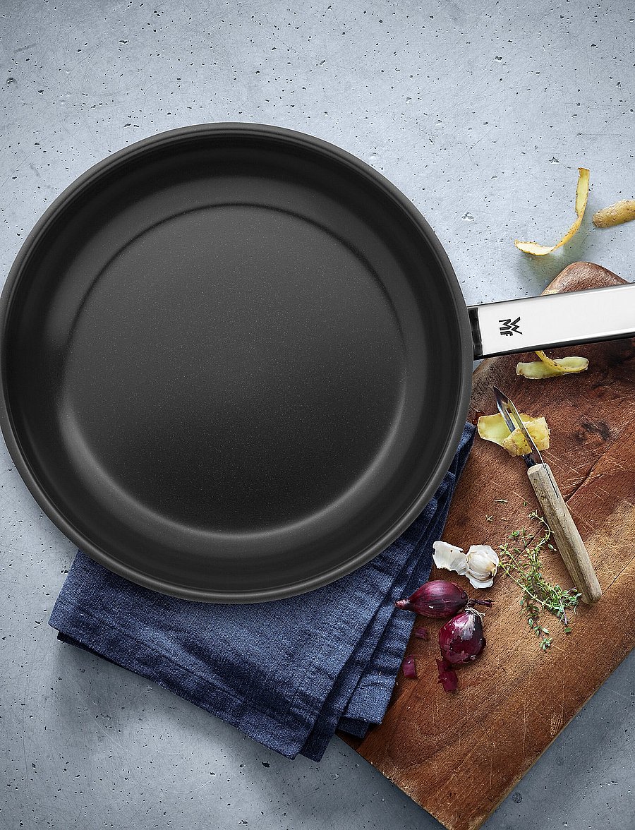 WMF - Durado fry pan 24 cm - cromargan - 2