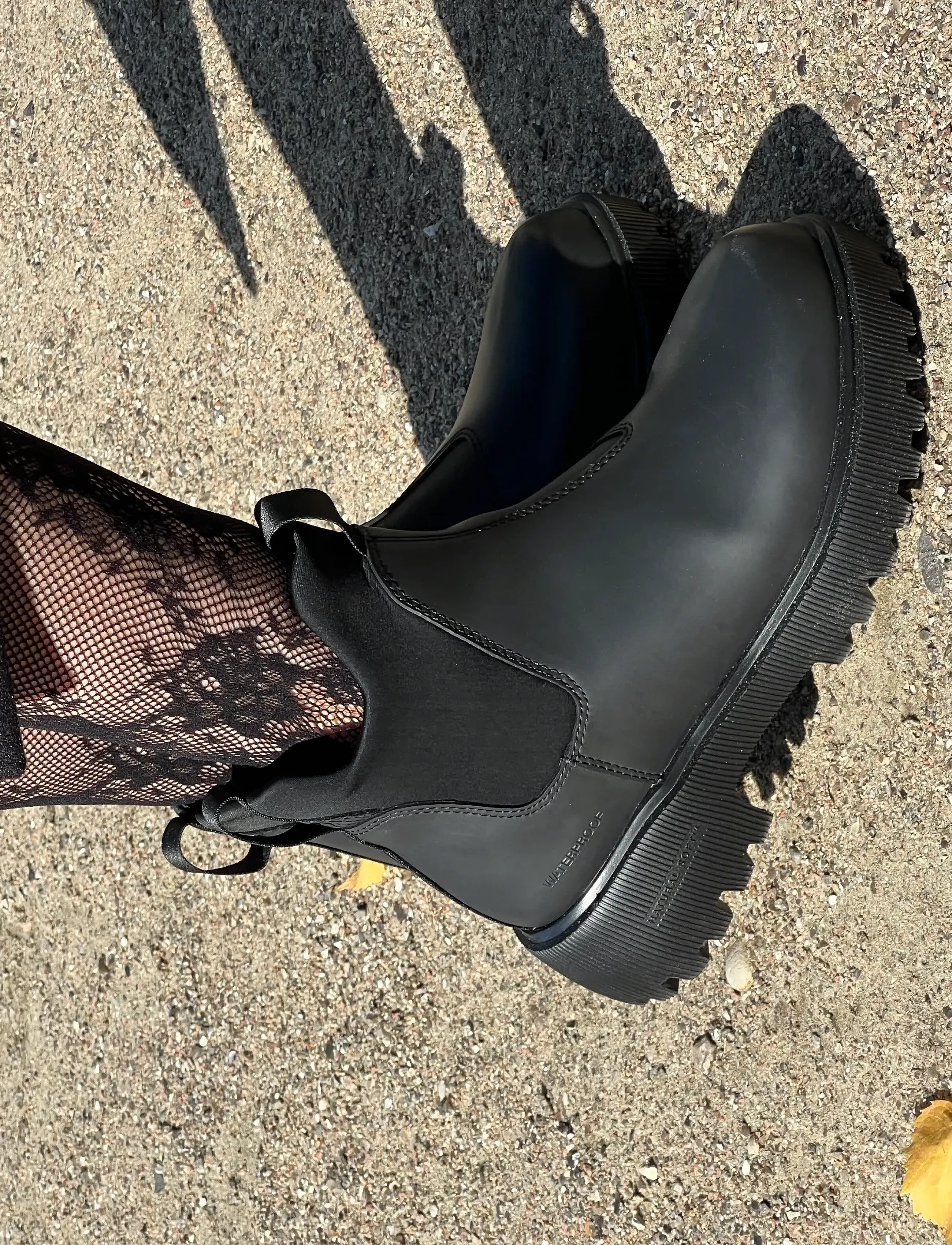 Isabella Waterproof