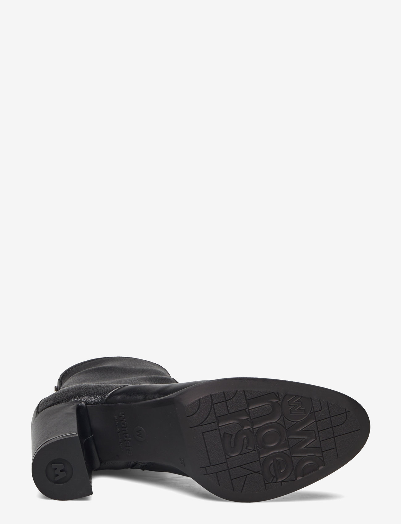 Wonders - ALIVE - isy/juneaunegro - 3