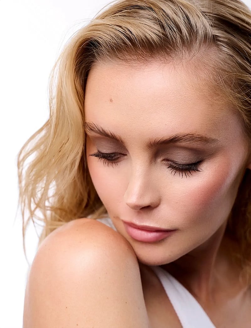 Wonderskin - IYKYK Eyeshadow Stick - smink - mink - 0