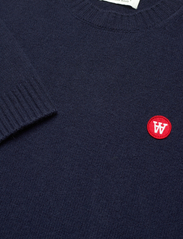 Double A by Wood Wood - Tay badge lambswool jumper - strik med rund hals - navy - 2
