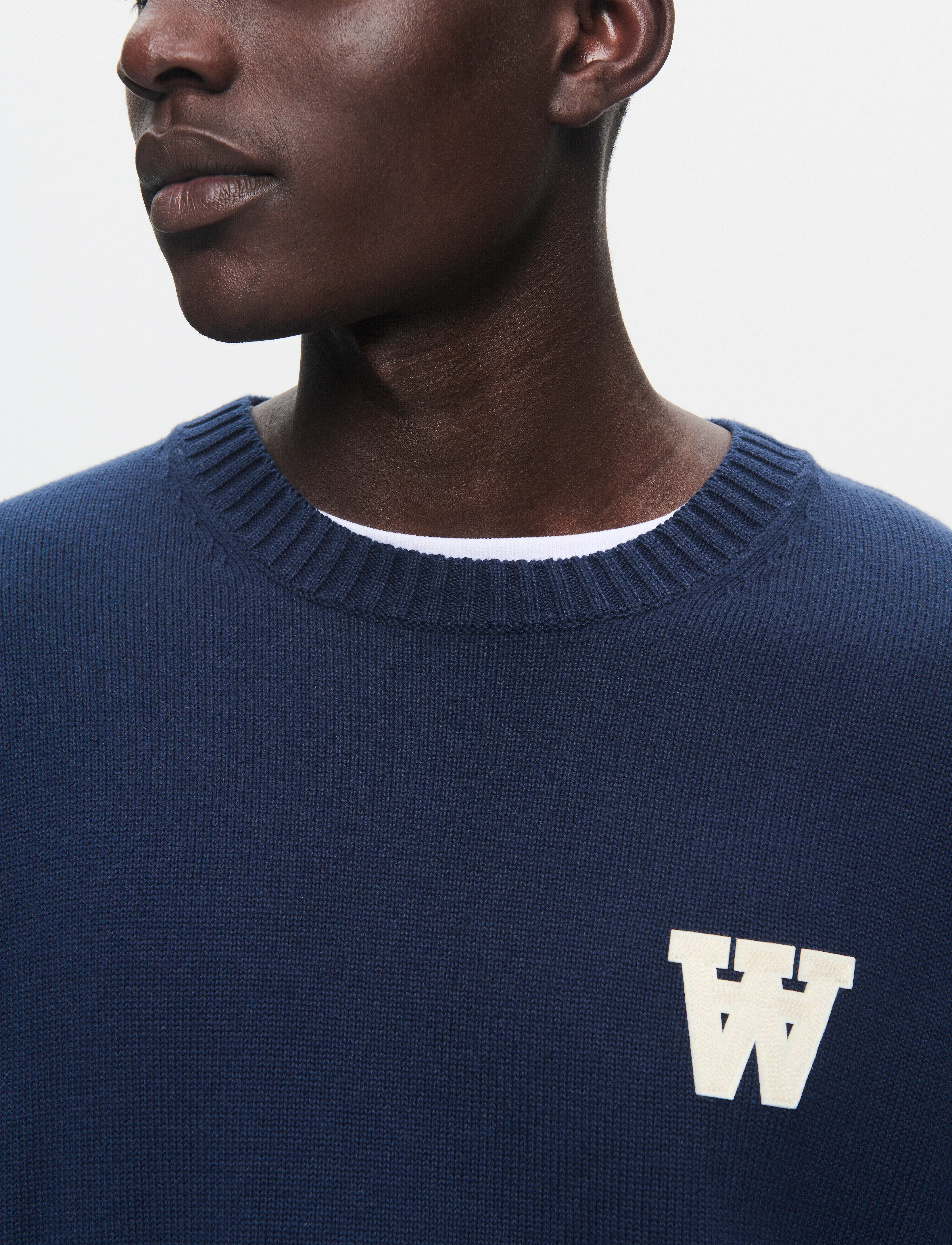 WOOD WOOD - WWTay - round necks - salute - 4