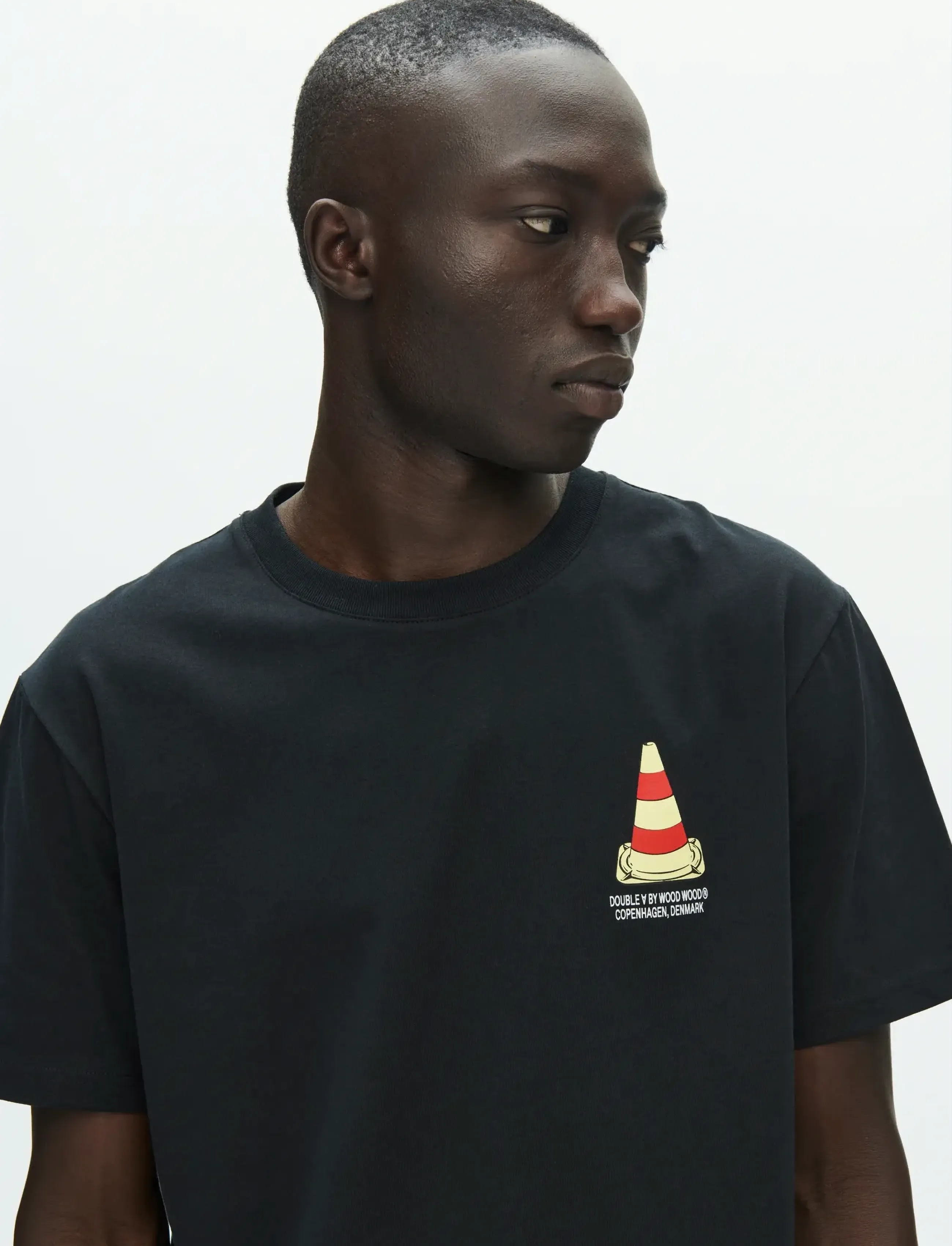 WOOD WOOD Wwace Tee Cone 25220, Mænd, Grafisk T-Shirt, Sort, Str: L