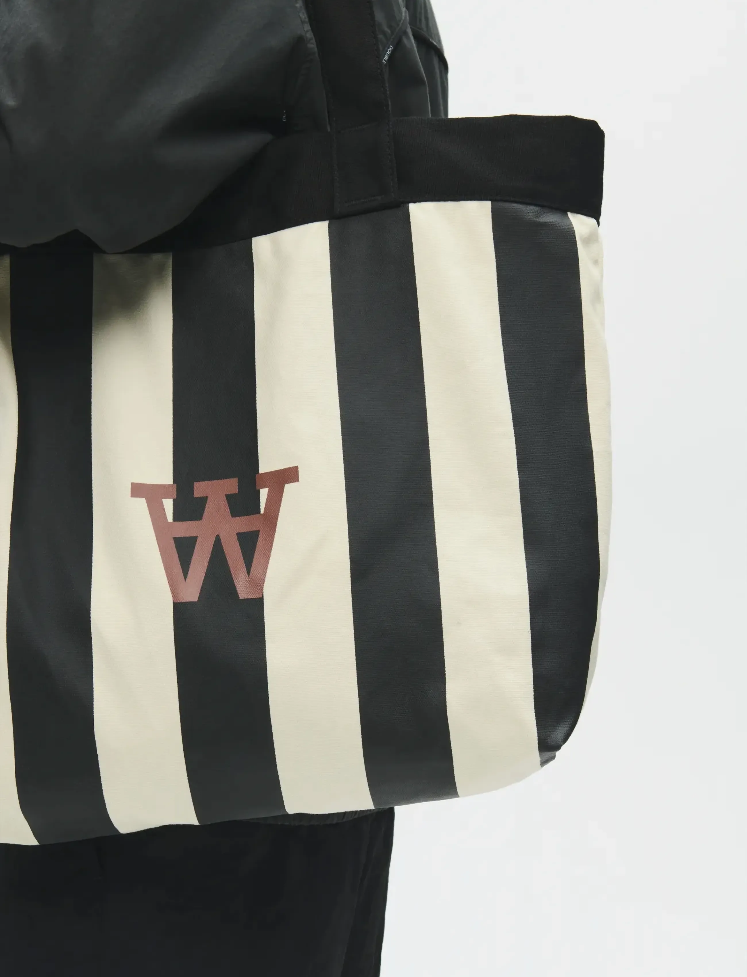 WOOD WOOD - WWConner stripe tote bag 25306 - shop efter stil - black stripe - 2