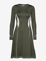 Wood Wood - Sue dress - t-shirtkjoler - dark green - 0