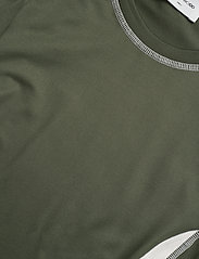 Wood Wood - Sue dress - t-shirt-kleider - dark green - 2