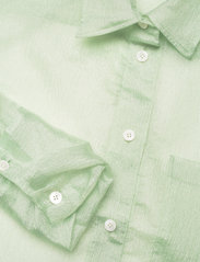 Wood Wood - Beth crinkled shirt - langärmlige hemden - light green - 2
