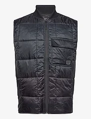 Wood Wood - Perez ombre tech gilet - vests - black - 0
