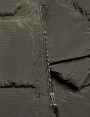 Wood Wood - Ventus tech stripe down jacket - vinterjackor - dark army - 3