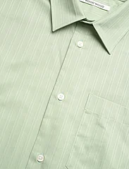 Wood Wood - Nico Poplin Shirt - tavalised t-särgid - frosty - 3