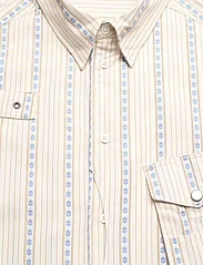 Wood Wood - Jaxson Fisherman Shirt - lühikeste varrukatega särgid - white floral jacquard - 2