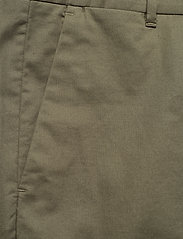 Wood Wood - Marcus light twill trousers - „chino“ stiliaus kelnės - olive - 2