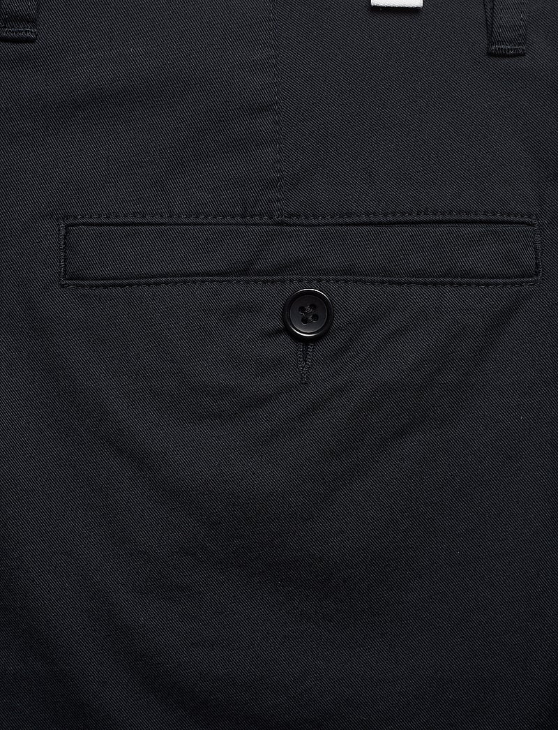 WOOD WOOD - Jonathan light twill shorts - chinos shorts - black - 4