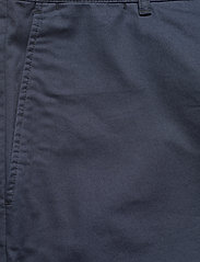 Wood Wood - Jonathan light twill shorts - chino lühikesed püksid - navy - 2