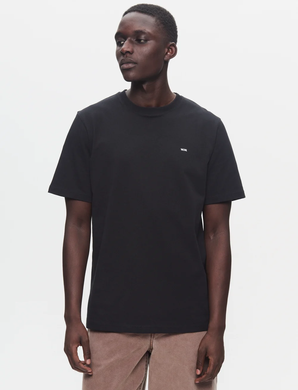 WOOD WOOD - WWEssential Sami classic Tshirt - kortærmede t-shirts - black beauty - 4