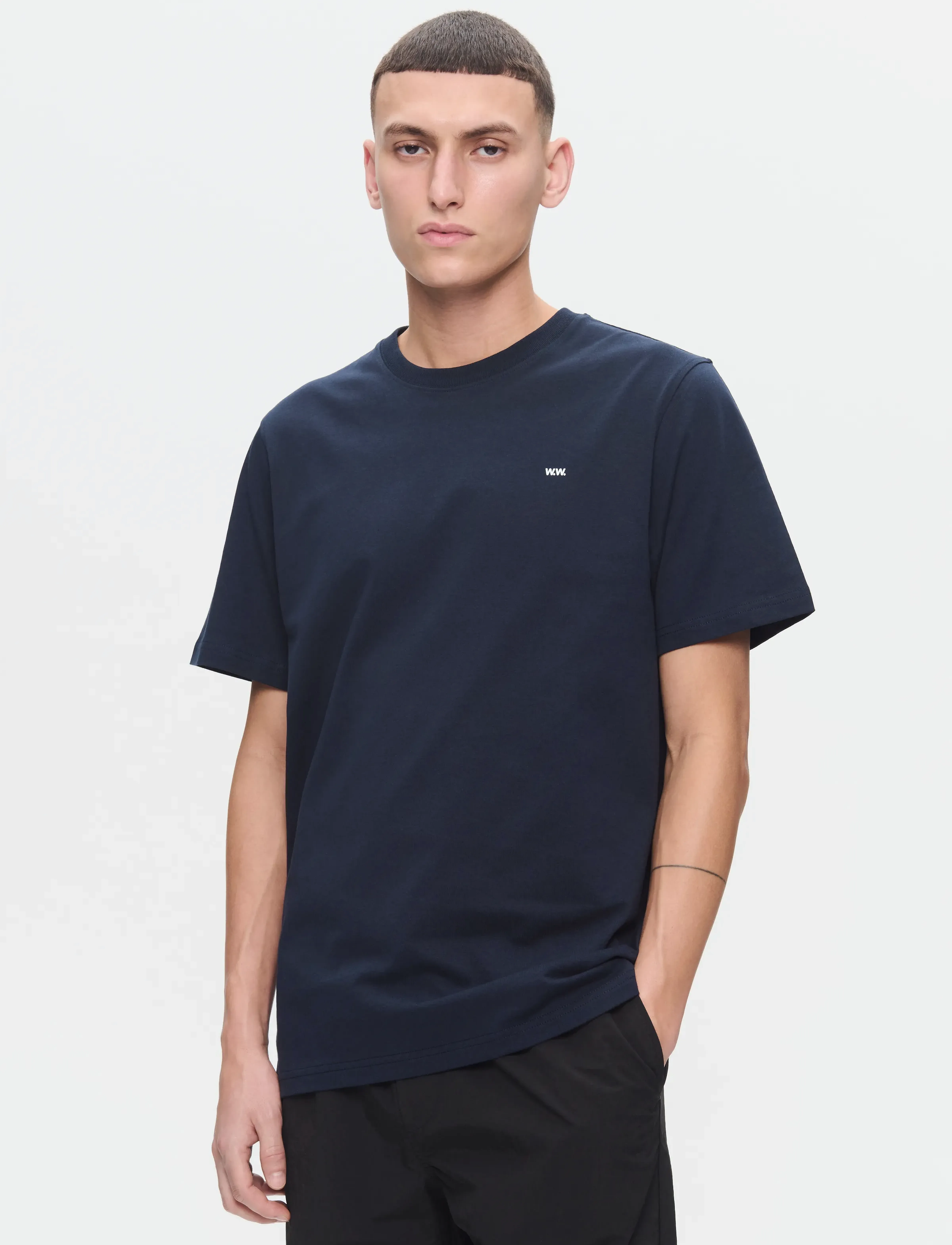 WOOD WOOD WWEssential Sami Tshirt - Kleidung - NAVY / navy
